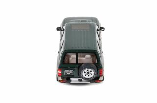 Nissan Patrol GR Y61 1998 Basil Green Pearl DL0 / Beige ES6 OttO mobile 1:18 Resinemodell (Türen, Motorhaube... nicht zu öffnen!)